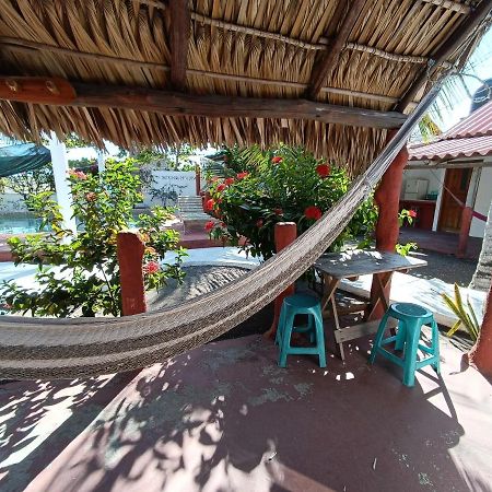 Bungalows Familiares Monterrico Luaran gambar