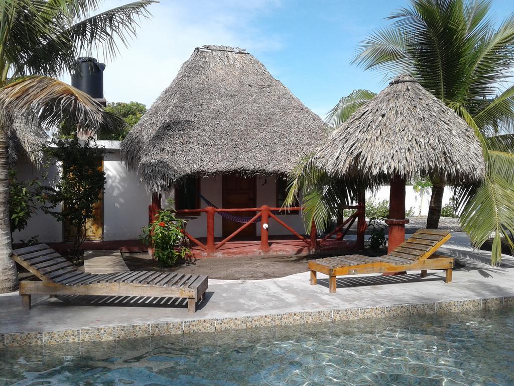 Bungalows Familiares Monterrico Luaran gambar