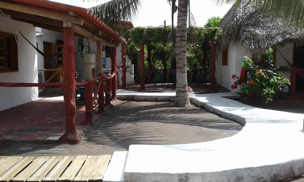 Bungalows Familiares Monterrico Luaran gambar