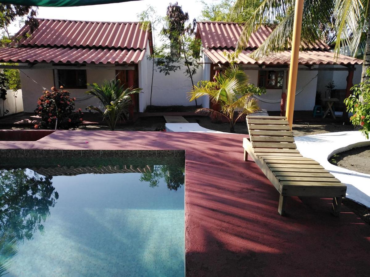 Bungalows Familiares Monterrico Luaran gambar