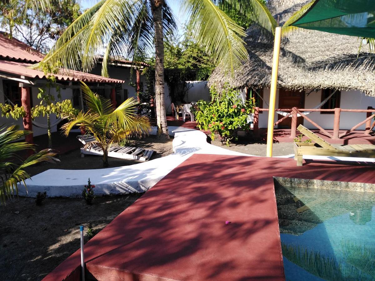 Bungalows Familiares Monterrico Luaran gambar